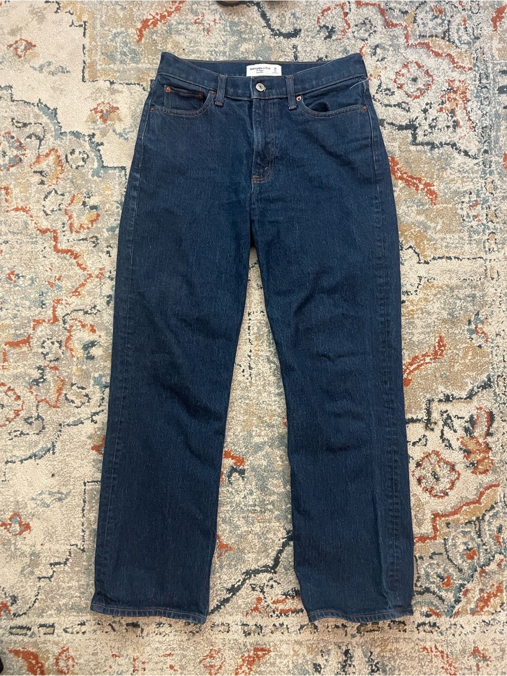 Abercrombie & Fitch - The Baggy Low Rise